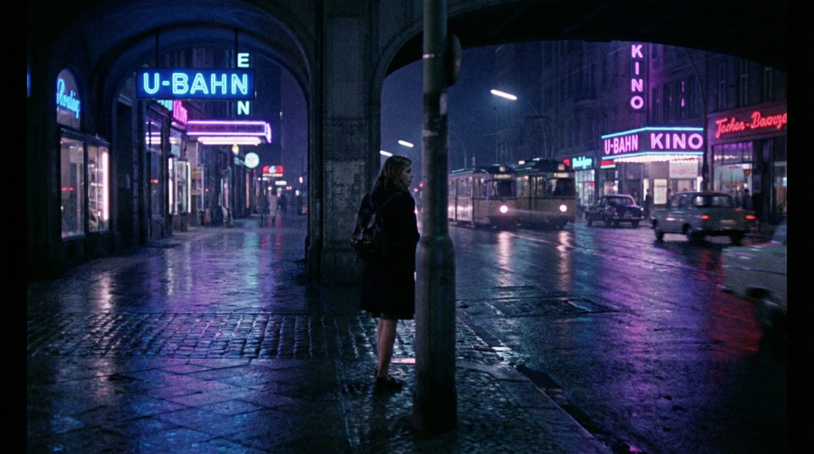 维多利亚电影柏林夜景长镜头场景